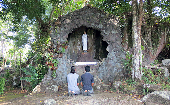 Pesona Alam dan Sejarah di Bukit Sion